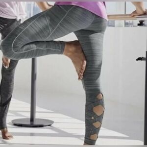 Athleta Criss-Cross Cut-Out Chaturanga Leggings